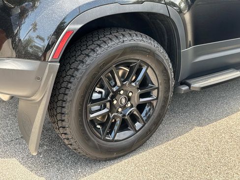 Certified 2025 Land Rover Defender 110 S image 6