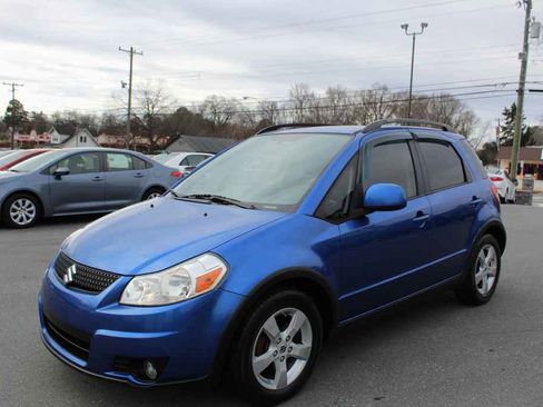 Used 2012 Suzuki SX4 AWD Hatchback image 1