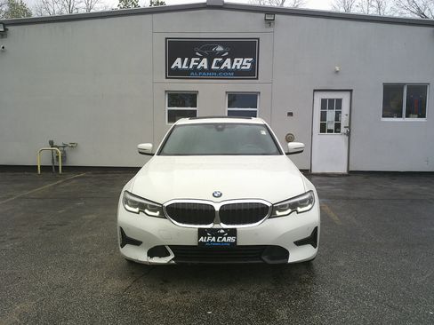 Used 2020 BMW 330i xDrive Sedan w/ Premium Package AWD/4WD image 2