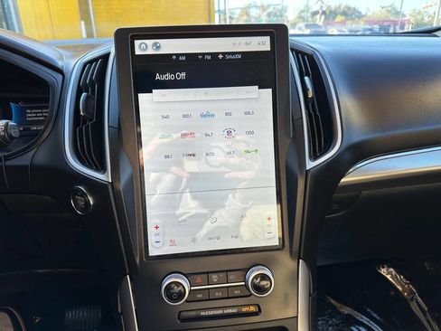 Used 2022 Ford Edge SEL w/ Convenience Package image 17