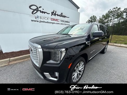 Used 2021 GMC Yukon XL Denali w/ Denali Premium Package AWD/4WD image 1