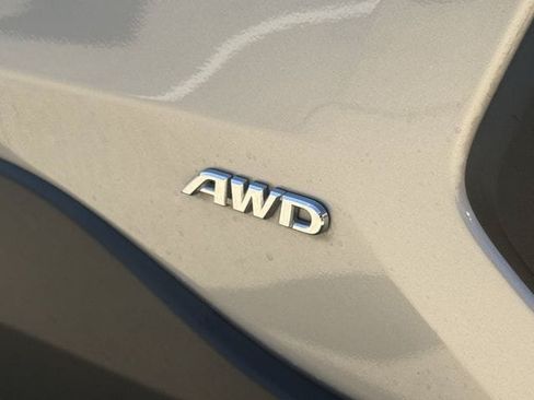 Used 2023 Toyota RAV4 LE AWD/4WD image 10