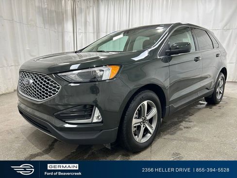 Used 2024 Ford Edge SEL w/ Convenience Package image 4