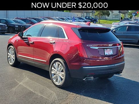 Used 2018 Cadillac XT5 Premium Luxury FWD image 3
