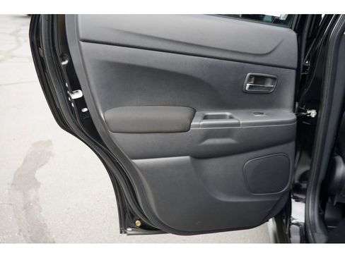 Used 2024 Mitsubishi Outlander Sport ES image 19