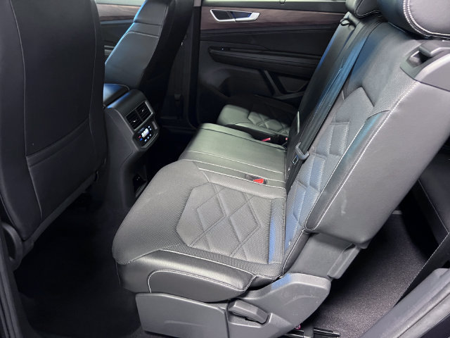 Certified 2024 Volkswagen Atlas SE FWD image 17
