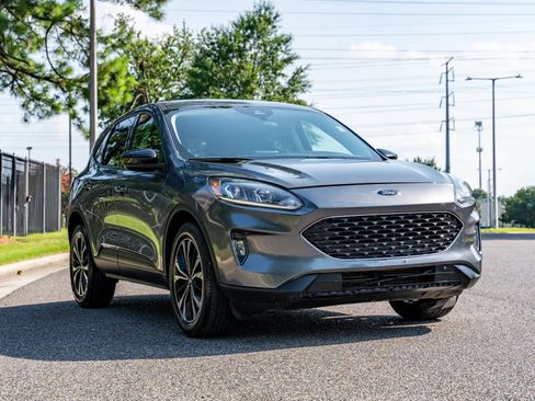 Used 2022 Ford Escape SEL w/ SEL Stealth AWD Package image 3