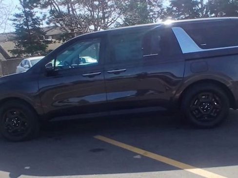 New 2026 Kia Carnival image 8