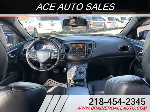 Used 2015 Chrysler 200 S w/ Navigation & Sound Group I image 9