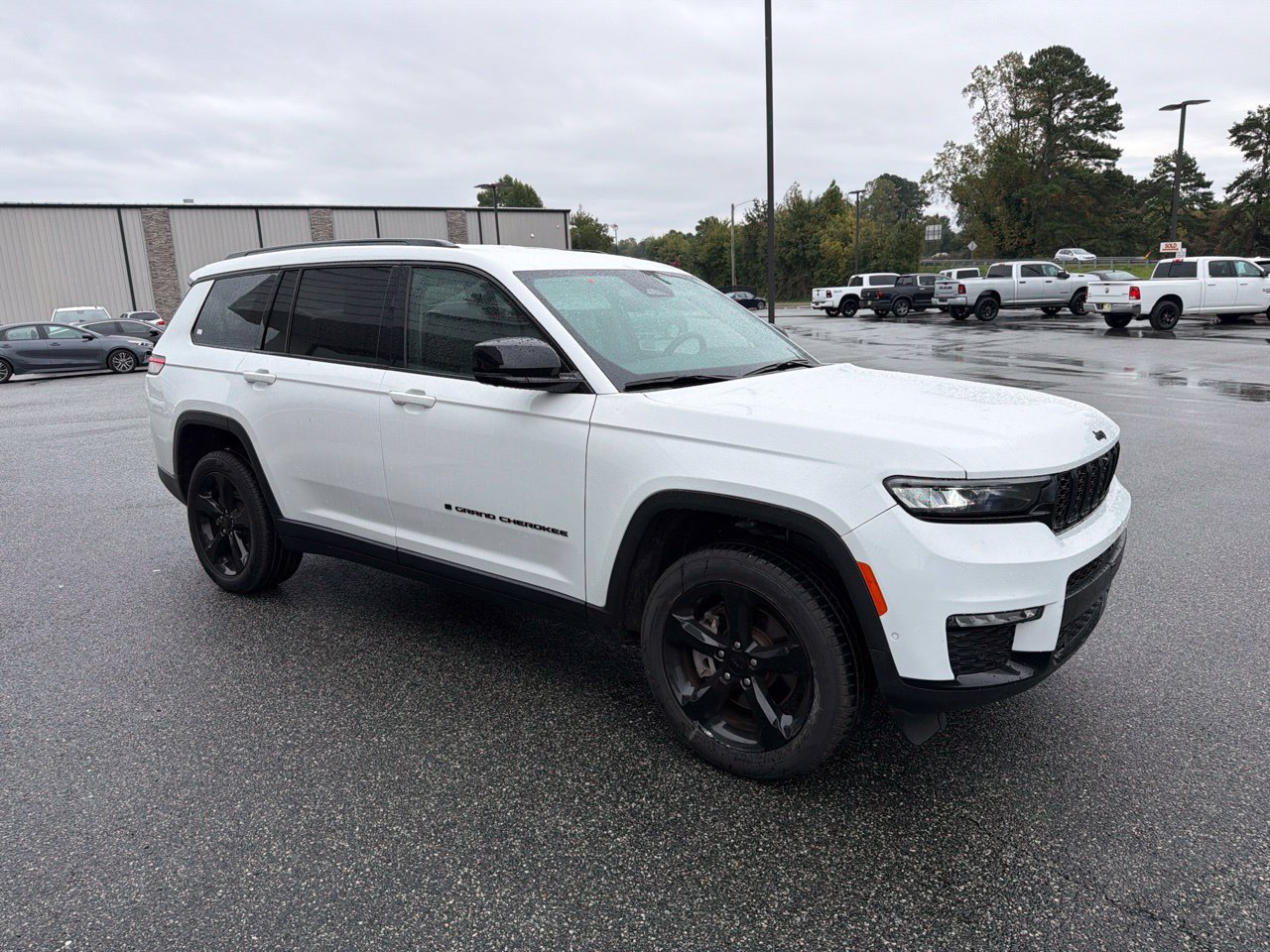 Used 2023 Jeep Grand Cherokee L Limited w/ Luxury Tech Group II AWD/4WD image 11