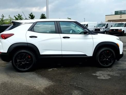 Used 2023 Chevrolet TrailBlazer LS AWD/4WD image 9