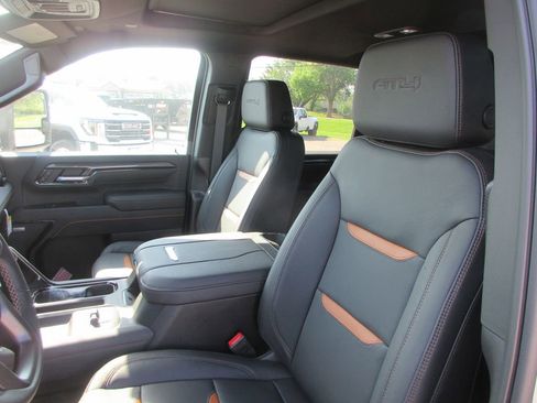 New 2026 GMC Sierra 3500 AT4 w/ AT4 Premium Plus Package AWD/4WD image 13