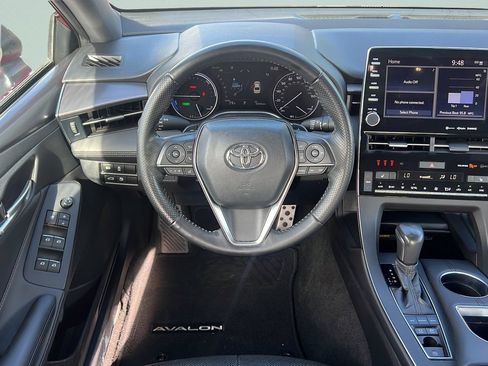 Used 2021 Toyota Avalon XSE FWD image 11