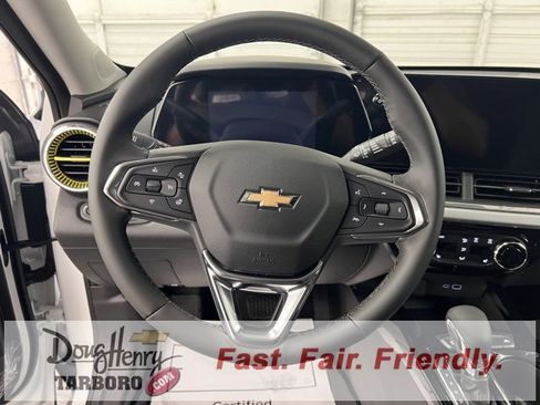 New 2025 Chevrolet Trax LT w/ Sunroof Package image 41