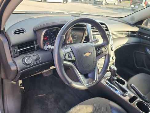 Used 2014 Chevrolet Malibu LT image 9