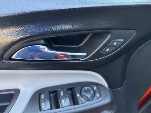 Used 2020 Chevrolet Equinox LS w/ LS Convenience Package AWD/4WD image 21