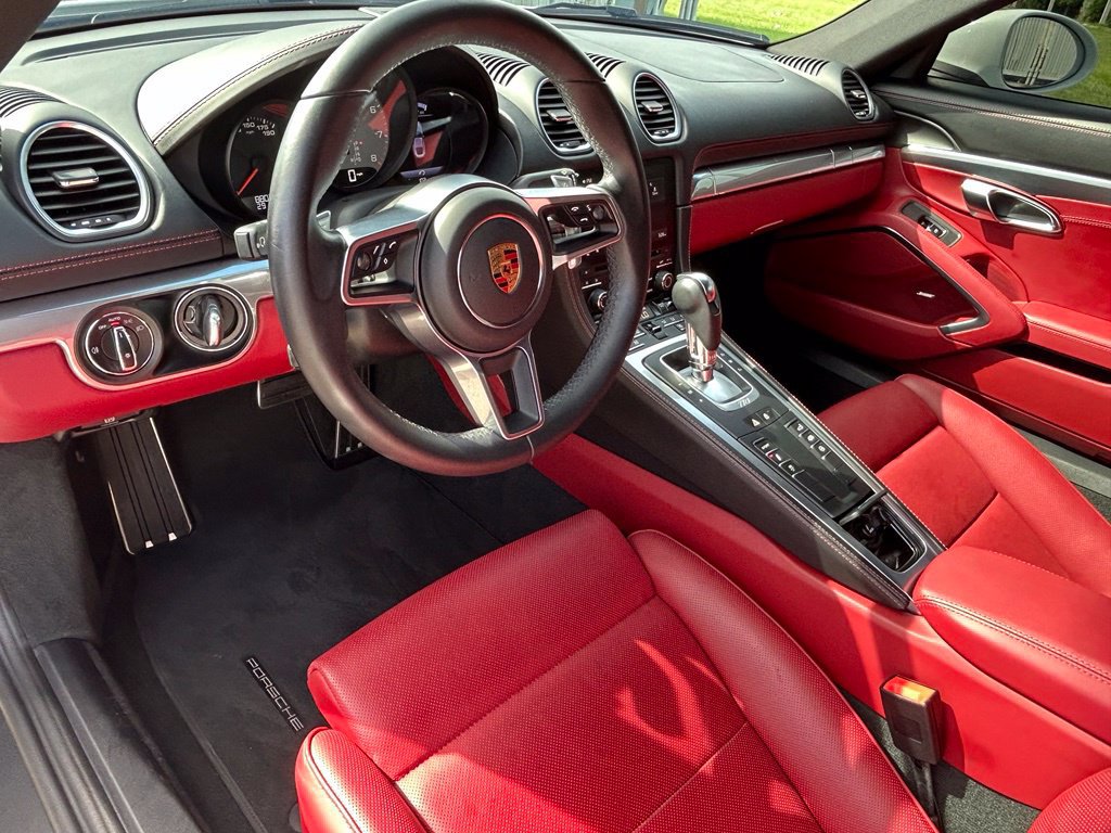 Used 2021 Porsche 718 Cayman S RWD image 16