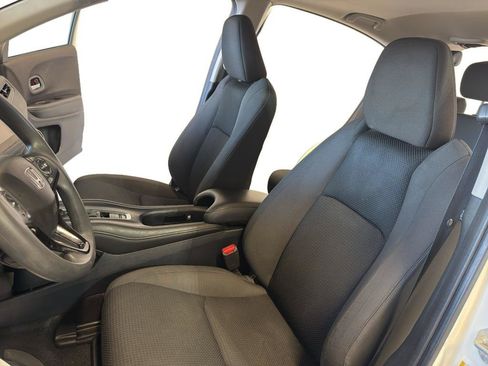 Used 2019 Honda HR-V EX image 16