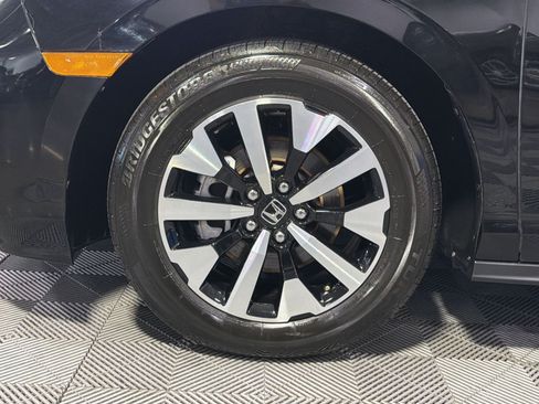 Used 2025 Honda Odyssey EX-L image 17