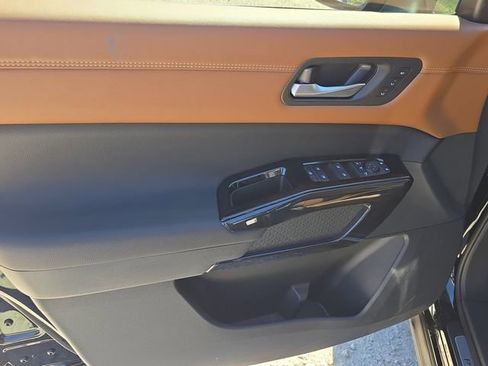 New 2026 Nissan Pathfinder Platinum w/ Cargo Package image 19