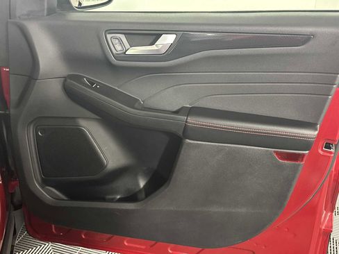 Used 2025 Ford Escape ST-Line image 16
