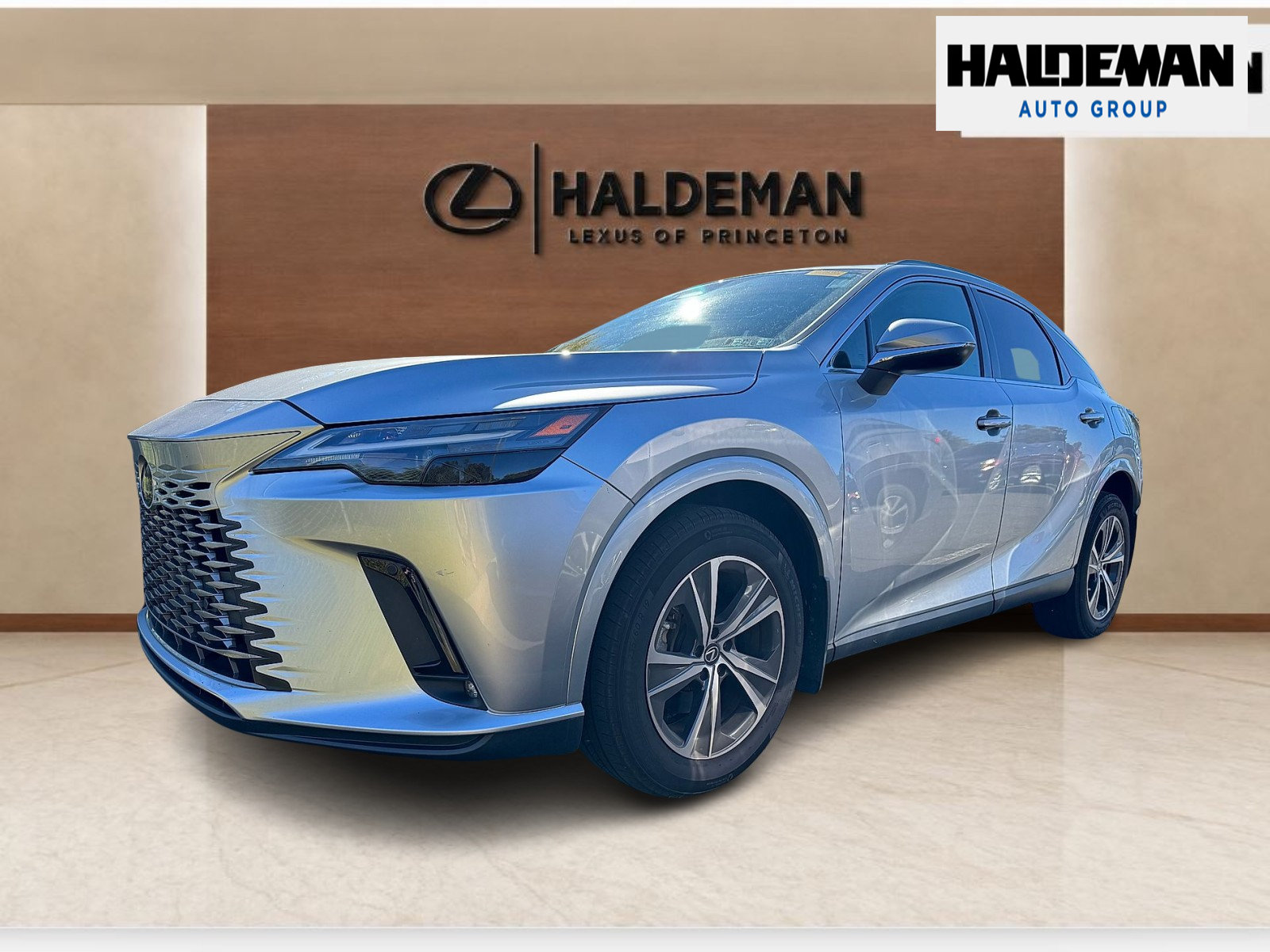 Certified 2024 Lexus RX 350 AWD image 2