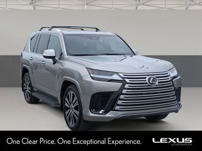 Used 2025 Lexus LX 600 4WD w/ Accessory Package (2T)
