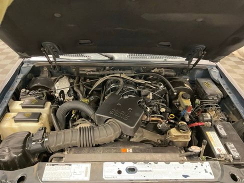 Used 2001 Ford Explorer Sport Trac 4x4 image 15