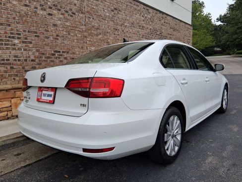 Used 2015 Volkswagen Jetta SE FWD image 5