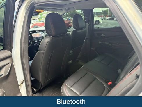 Used 2023 Chevrolet Bolt EUV Premier w/ Sun & Sound Package FWD image 6