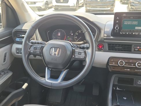 Used 2024 Honda Pilot EX-L image 19