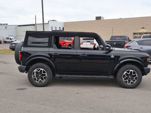 Used 2023 Ford Bronco Outer Banks AWD/4WD image 8