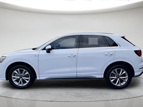 Used 2024 Audi Q3 2.0T Premium AWD/4WD image 19