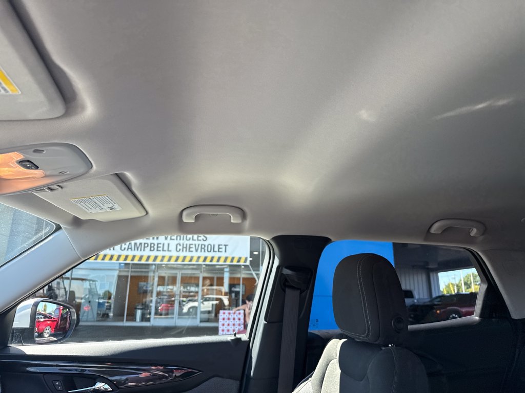 Used 2025 Chevrolet TrailBlazer LT AWD/4WD image 23