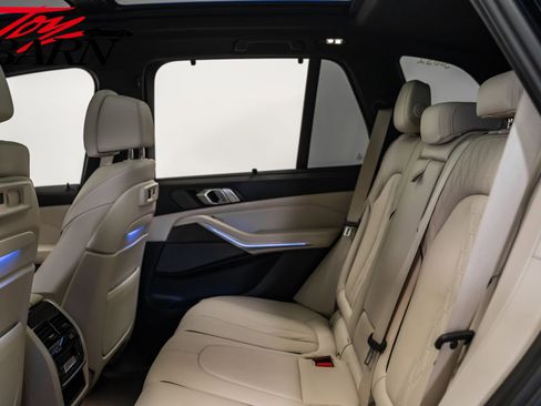 Used 2023 BMW X5 M50i w/ Executive Package image 51
