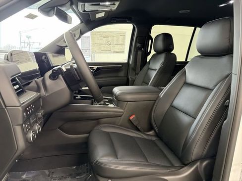 New 2026 Chevrolet Tahoe LS w/ LPO, Dark Essentials Package AWD/4WD image 27