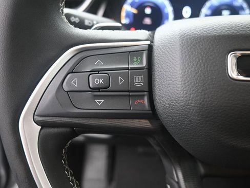 New 2026 Jeep Grand Cherokee Laredo image 7