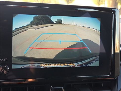 Used 2025 Toyota Corolla SE image 20