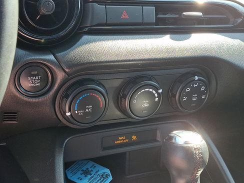 Used 2017 MAZDA MX-5 Miata Sport image 13