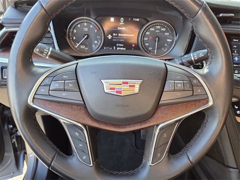 Certified 2021 Cadillac XT5 Premium Luxury image 18