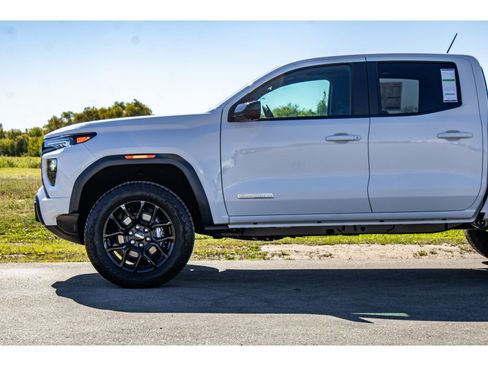 New 2026 GMC Canyon Elevation w/ Convenience Package image 35