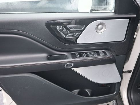 Used 2024 Lincoln Aviator Reserve w/ Equipment Group 201A image 21