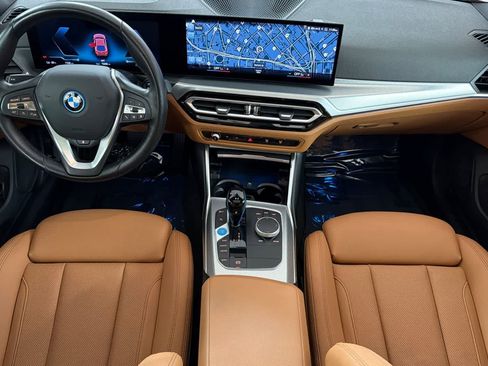 Used 2023 BMW i4 eDrive35 w/ Premium Package RWD image 3