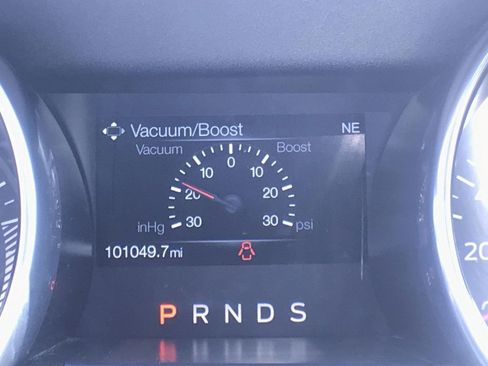 Used 2020 Ford Mustang Premium image 16