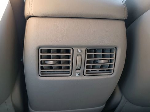 Used 2004 Lexus ES 330 image 23