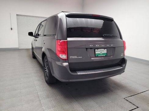 Used 2019 Dodge Grand Caravan GT FWD image 6
