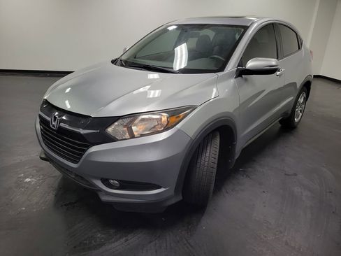 Used 2017 Honda HR-V EX image 4