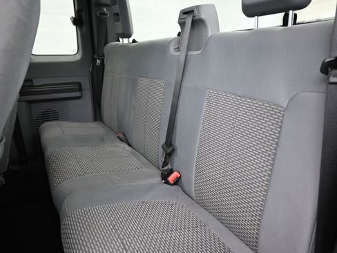 Used 2011 Ford F250 XLT w/ Chrome Pkg RWD image 17
