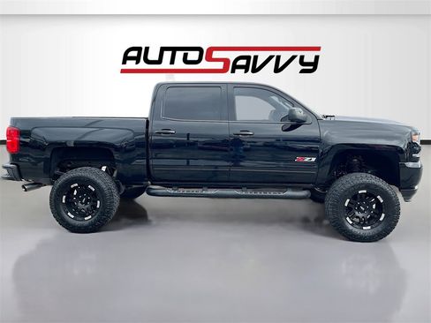 Used 2018 Chevrolet Silverado 1500 LTZ Z71 w/ LTZ Plus Package image 7