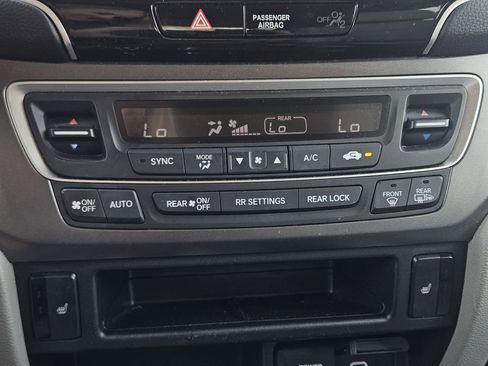 Used 2022 Honda Pilot EX-L image 14